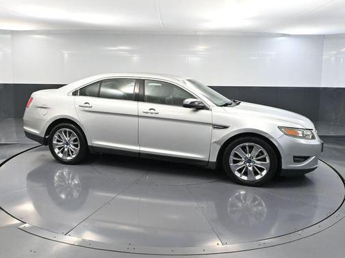 2010 Ford Taurus Limited