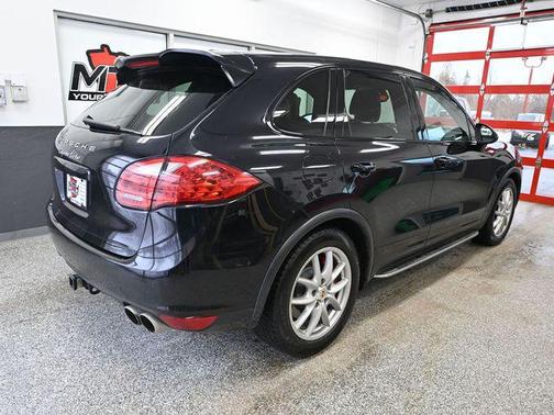 2014 Porsche Cayenne Turbo