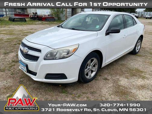 Summit White 2013 Chevrolet Malibu 1LS