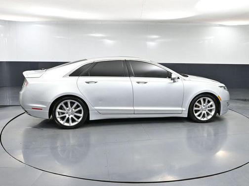 2016 Lincoln MKZ Hybrid Base