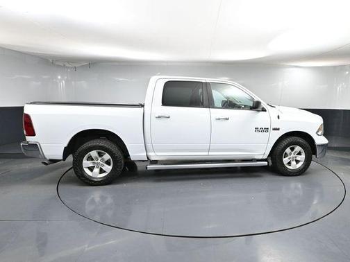 2016 RAM 1500 SLT