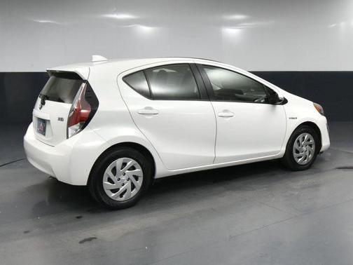 2016 Toyota Prius c One