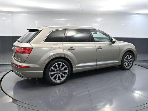 2017 Audi Q7 3.0T Premium
