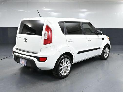 2013 Kia Soul +