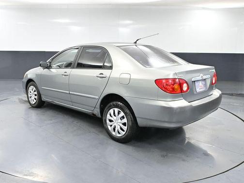 2004 Toyota Corolla LE