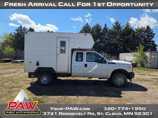 OXFORD WHITE 2016 Ford F-350 XL
