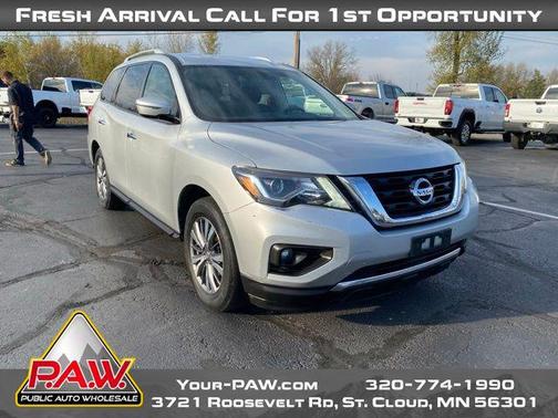 2019 Nissan Pathfinder SV