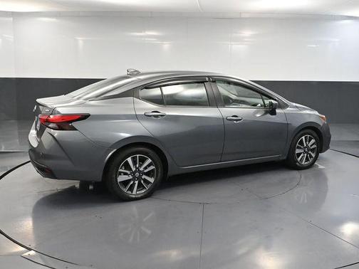 2021 Nissan Versa 1.6 SV