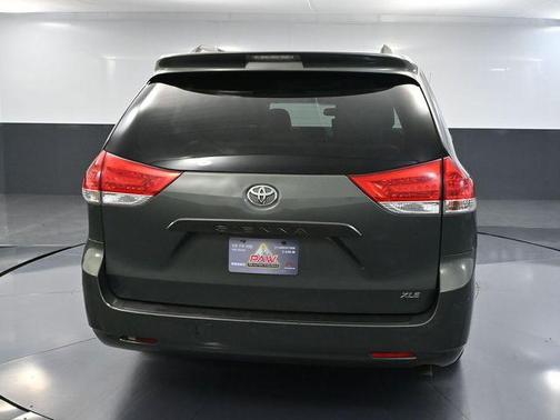 2014 Toyota Sienna XLE