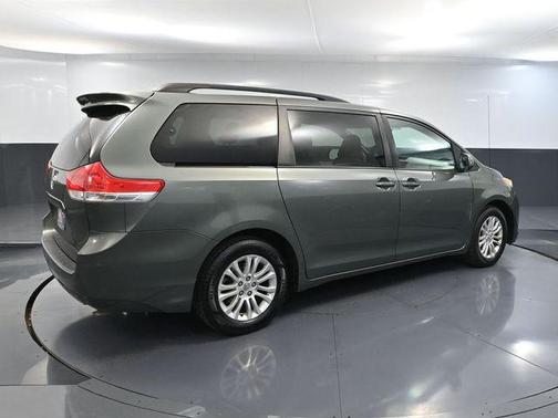 2014 Toyota Sienna XLE