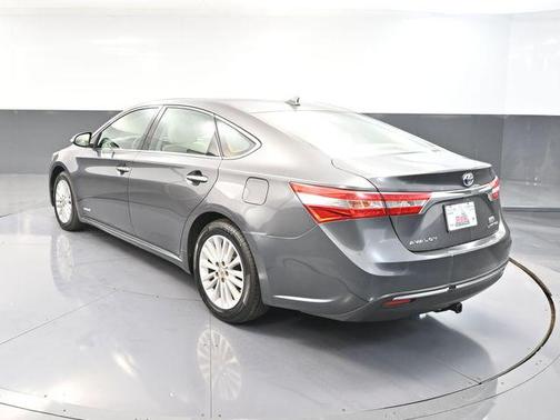 2013 Toyota Avalon Hybrid XLE Premium
