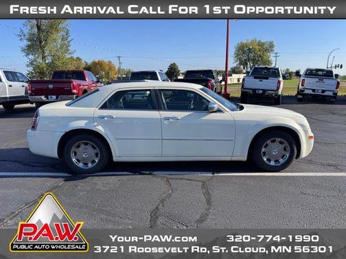 2005 Chrysler 300 Touring