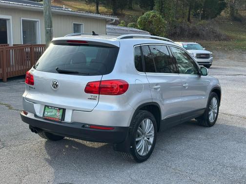 2016 Volkswagen Tiguan SE