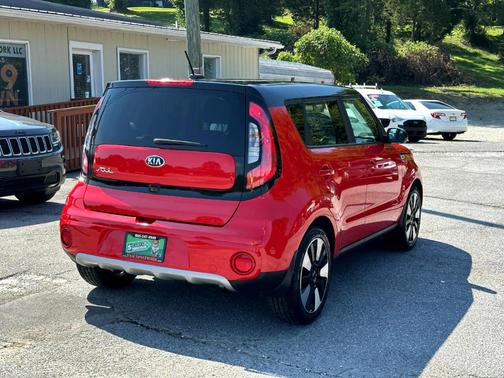 2019 Kia Soul +