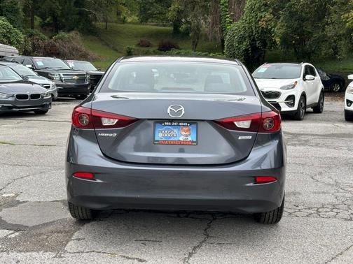 2016 Mazda Mazda3 i Sport