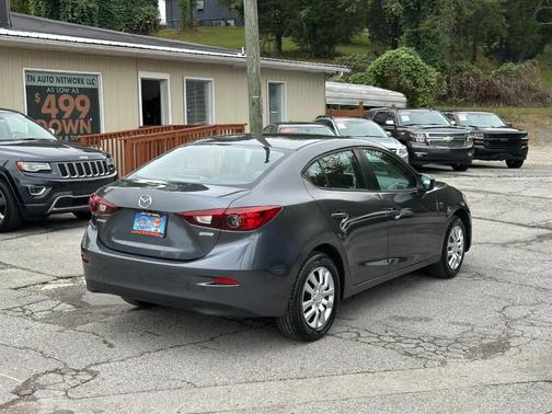 2016 Mazda Mazda3 i Sport