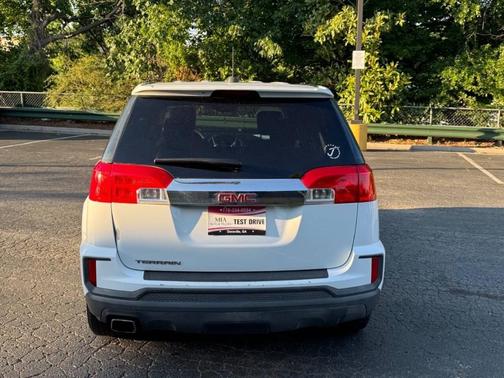 White 2016 GMC Terrain SLE-1