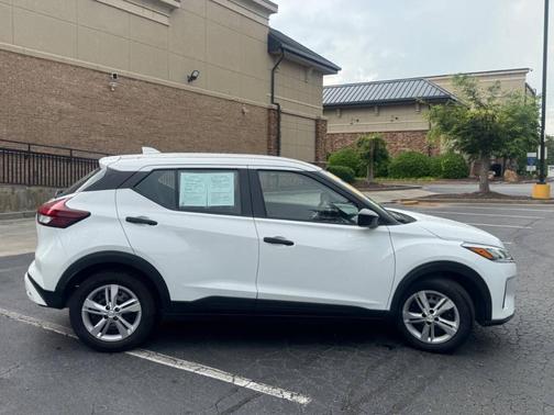 Fresh Powder 2023 Nissan Kicks S