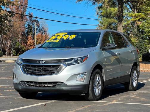 Silver Ice Metallic 2019 Chevrolet Equinox 1LT