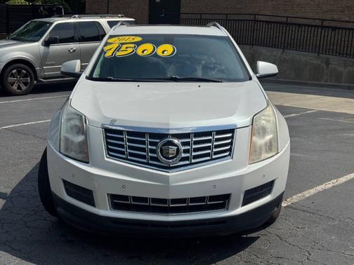 White 2015 Cadillac SRX Luxury Collection