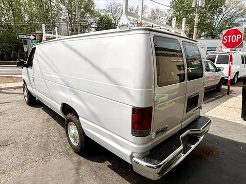 2012 Ford E250 Cargo