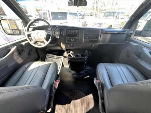2009 Chevrolet Express 3500 LS Extended Wagon