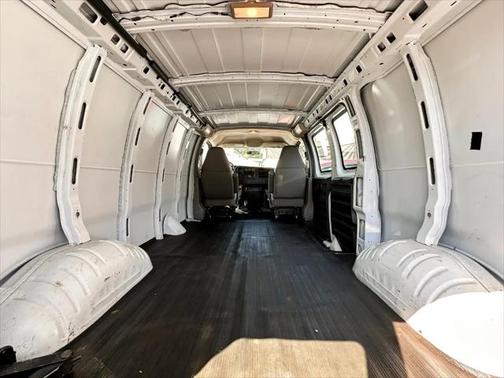 2009 GMC Savana 2500 Cargo