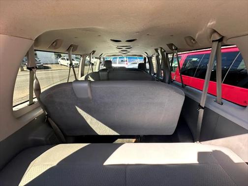 2013 Ford E350 Super Duty XLT