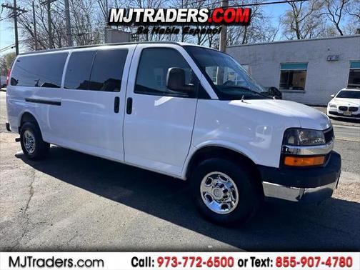 2008 Chevrolet Express 3500 LS Extended Wagon