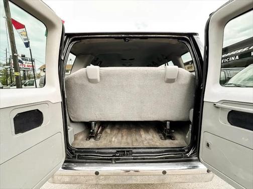2012 Ford E350 Super Duty XLT