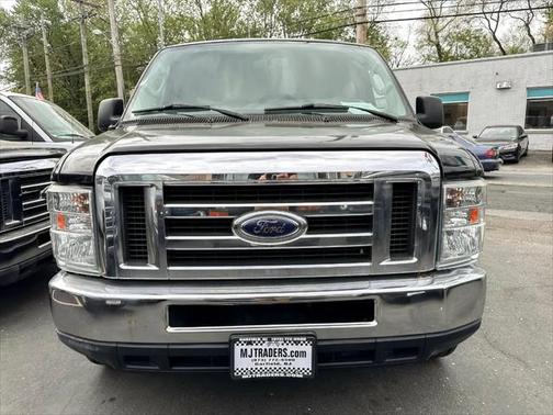 2012 Ford E350 Super Duty XLT