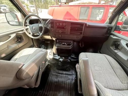 2010 GMC Savana 2500 Work Van