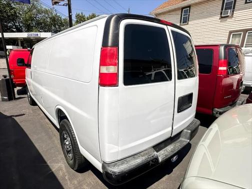 2010 GMC Savana 2500 Work Van