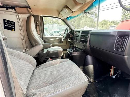 2010 GMC Savana 2500 Work Van