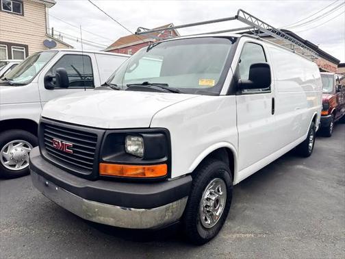 2017 GMC Savana 3500 G3500 Cargo Ext
