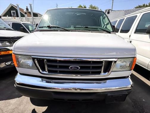2006 Ford E150 Base