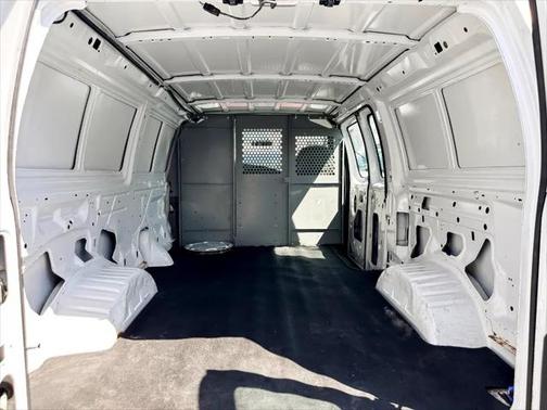 2006 Ford E150 Base