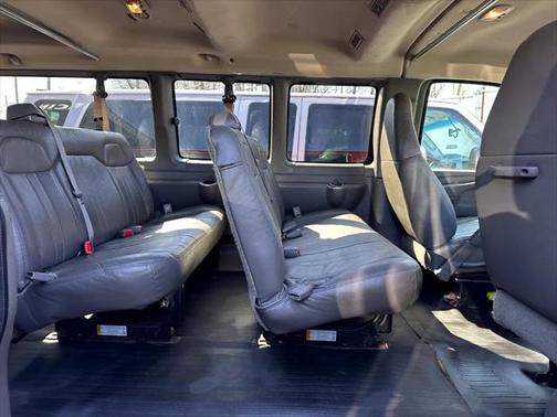 2008 Chevrolet Express 3500 LS Extended Wagon