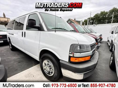 2017 Chevrolet Express 3500 LS