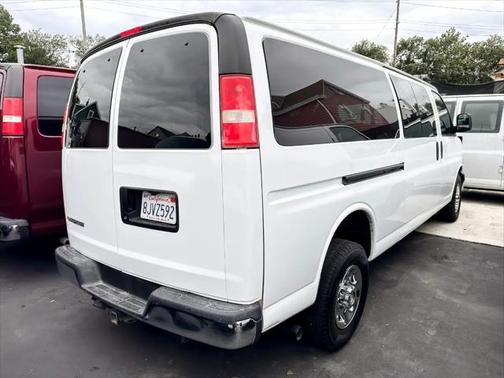 2017 Chevrolet Express 3500 LS