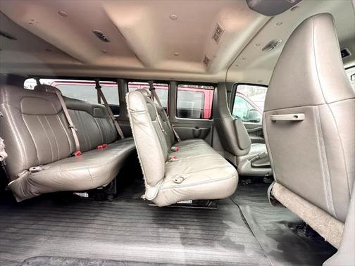 2017 Chevrolet Express 3500 LS