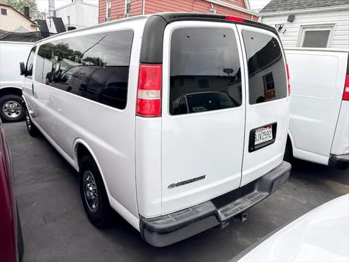 2017 Chevrolet Express 3500 LS