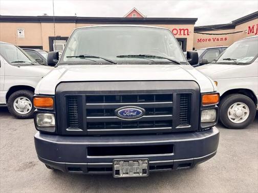 2012 Ford E350 Super Duty XLT