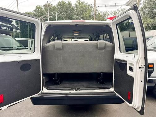 2012 Ford E350 Super Duty XLT
