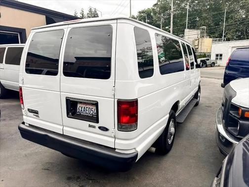 2012 Ford E350 Super Duty XLT