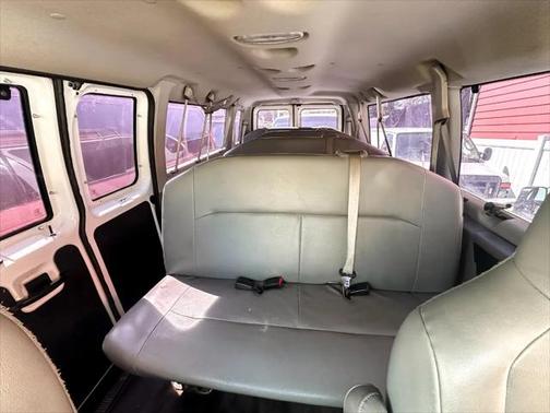 2012 Ford E350 Super Duty XLT