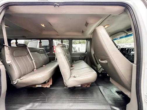 2011 Chevrolet Express 3500 LS
