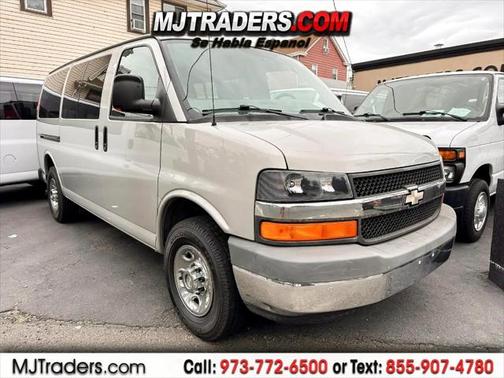 2009 Chevrolet Express 2500 Base