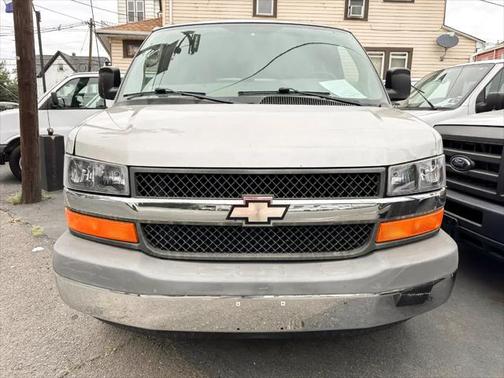 2009 Chevrolet Express 2500 Base