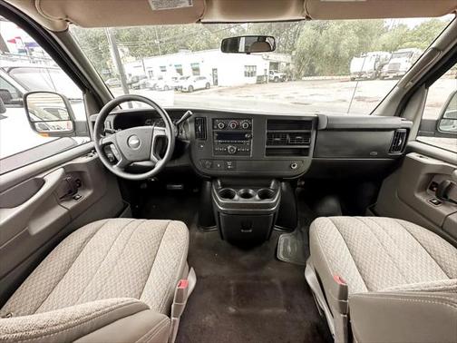 2009 Chevrolet Express 2500 Base